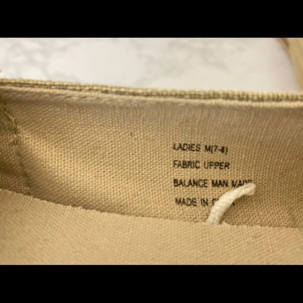 West Loop Women Slip On Canvas Flats Size 7/8 cream Slip On Brown Shoes C​​​​​​ - Picture 7 of 7
